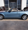 ford mustang 2005 lt  blue gt deluxe gasoline 8 cylinders rear wheel drive 5 speed manual 77802