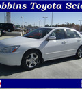 honda accord 2005 white sedan hybrid hybrid 6 cylinders front wheel drive automatic 75503