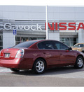 nissan altima 2005 dk  red sedan 2 5 s gasoline 4 cylinders front wheel drive automatic 79119