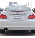 bmw 1 series 2009 white coupe 128i gasoline 6 cylinders rear wheel drive 6 speed manual 77002