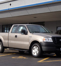 ford f 150 2005 beige xl gasoline 8 cylinders rear wheel drive automatic with overdrive 61832