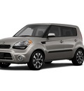 kia soul 2013 silver wagon soul! gasoline 4 cylinders front wheel drive 6 speed automatic 77539