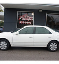 toyota camry 2000 white sedan le gasoline 4 cylinders front wheel drive automatic 76513