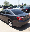 toyota camry 2012 gray sedan se gasoline 4 cylinders front wheel drive 6 speed automatic 76053