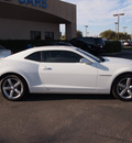 chevrolet camaro 2010 white coupe lt gasoline 6 cylinders rear wheel drive automatic 75075