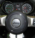 jeep grand cherokee 2013 silver suv laredo x gasoline 6 cylinders 4 wheel drive automatic 44883