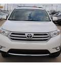 toyota highlander 2013 white suv se gasoline 6 cylinders front wheel drive automatic 77469