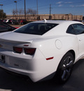 chevrolet camaro 2013 white coupe lt 6 cylinders automatic 75075