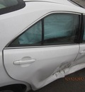 toyt camry se l white