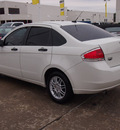 ford focus 2010 white sedan se gasoline 4 cylinders front wheel drive automatic 77388
