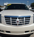 cadillac escalade ext 2011 white suv premium flex fuel 8 cylinders all whee drive automatic 76018