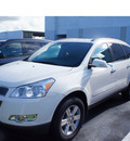 chevrolet traverse 2012 white gasoline 6 cylinders front wheel drive automatic 33177