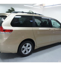 toyota sienna 2013 tan van le 8 passenger gasoline 6 cylinders front wheel drive not specified 91731