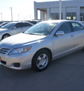 toyota camry 2010 silver sedan le gasoline 4 cylinders front wheel drive automatic 75110