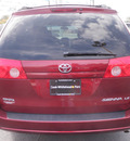 toyota sienna 2009 dk  red van le 7 passenger gasoline 6 cylinders front wheel drive automatic 32401