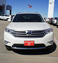 toyota highlander 2013 white suv plus gasoline 6 cylinders front wheel drive automatic 75110