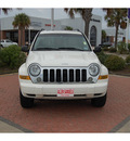 jeep liberty 2005 white suv limited gasoline 6 cylinders rear wheel drive automatic 77642