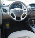 hyundai tucson 2013 white gls gasoline 4 cylinders front wheel drive 6 speed automatic 76234