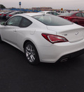 hyundai genesis coupe 2013 white satin pearl coupe 2 0t gasoline 4 cylinders rear wheel drive automatic 76234