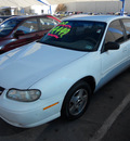 chevrolet malibu 2003 white sedan gasoline 6 cylinders front wheel drive automatic 79936