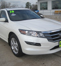 honda accord crosstour 2010 white gasoline 6 cylinders front wheel drive automatic 77301