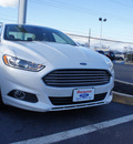 ford fusion hybrid 2013 white platinum met sedan se hybrid 4 cylinders front wheel drive not specified 08753