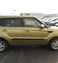 kia soul 2013 green wagon gasoline 4 cylinders front wheel drive not specified 43228