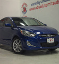 hyundai accent 2013 dk  blue sedan gls gasoline 4 cylinders front wheel drive not specified 75150