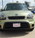 kia soul 2013 green gasoline 4 cylinders front wheel drive automatic 75150