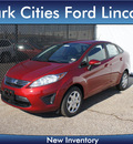 ford fiesta 2013 red sedan se gasoline 4 cylinders front wheel drive automatic 75235