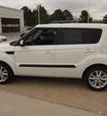 kia soul 2013 clear white wagon remote start gasoline 4 cylinders front wheel drive 6 speed automatic 77375