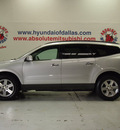 chevrolet traverse 2011 silver lt gasoline 6 cylinders front wheel drive automatic 75150
