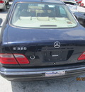 mercedes benz e320