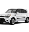 kia soul 2013 white wagon soul gasoline 4 cylinders front wheel drive 6 speed automatic 77539
