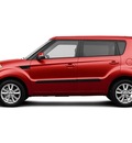 kia soul 2013 red wagon soul gasoline 4 cylinders front wheel drive 6 speed automatic 77539