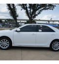 toyota camry 2013 white sedan xle gasoline 4 cylinders front wheel drive automatic 78232