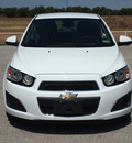 chevrolet sonic 2012 white sedan ls gasoline 4 cylinders front wheel drive automatic 78009