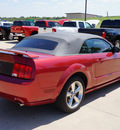 ford mustang 2007 red gt gasoline 8 cylinders rear wheel drive automatic with overdrive 76087