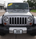 jeep wrangler unlimited 2013 silver suv sahara gasoline 6 cylinders 4 wheel drive automatic 76011