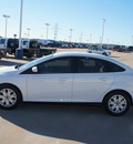 ford focus 2012 white sedan se flex fuel 4 cylinders front wheel drive automatic 76108
