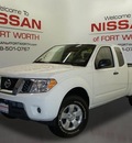 nissan frontier 2013 white sv v6 gasoline 6 cylinders 4 wheel drive automatic with overdrive 76116