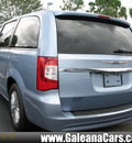 chrysler town and country 2013 lt  blue van touring l flex fuel 6 cylinders front wheel drive automatic 33912