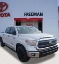 toyota tundra 2014 white sr5 gasoline 8 cylinders 2 wheel drive 6 speed automatic 76053