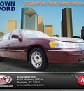 lincoln town car 2002 red sedan cartier 8 cylinders automatic 77521