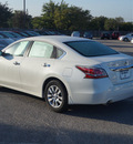 nissan altima 2015 white sedan 2 5 s gasoline 4 cylinders front wheel drive automatic 76116