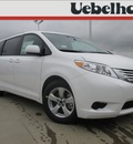 toyota sienna 2015 white van le 8 passenger 6 cylinders shiftable automatic 47546