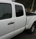 toyota tacoma access cab