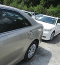 toyota camry l se le xle