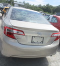 toyota camry l se le xle