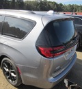 chrysler pacifica touring
